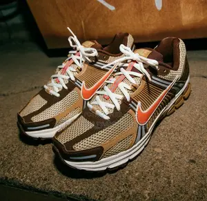 Nike Zoom Vomero 5
