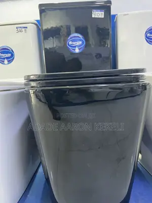 Glossy Black Toilet WC