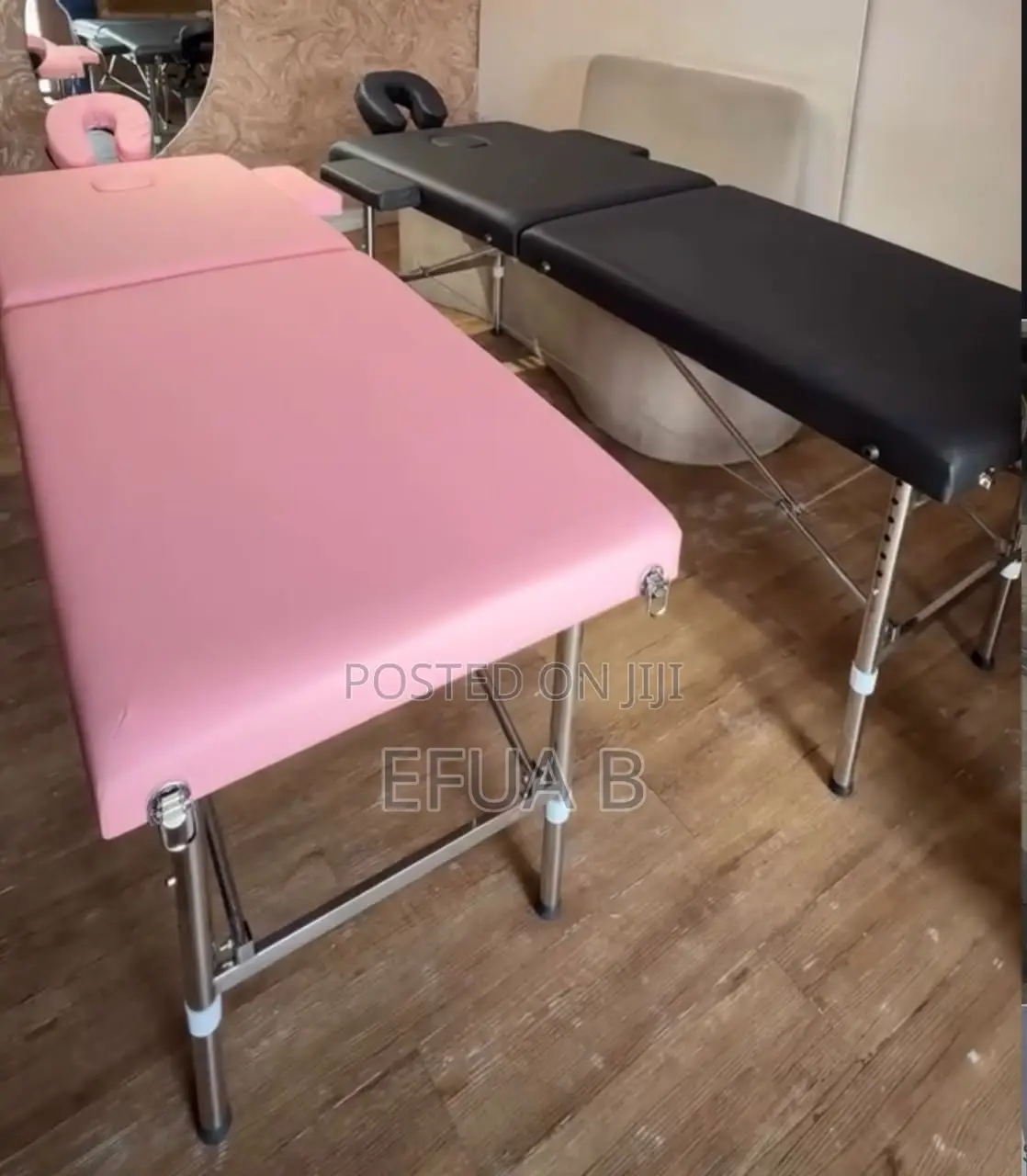 Pink Lash / Massage Bed