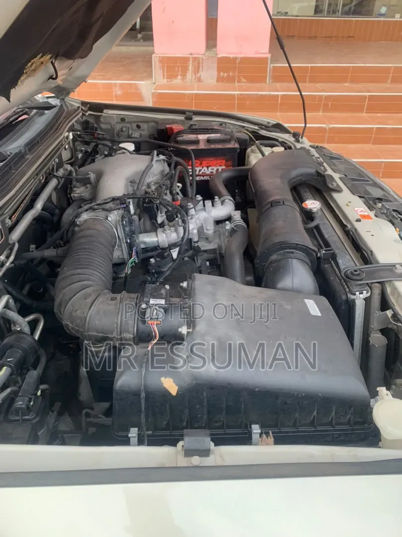 Mitsubishi Pajero 2018 Beige