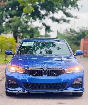 BMW 330i 2021 Blue