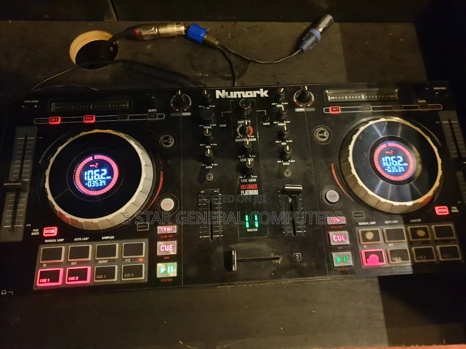 Numark Mixtrack