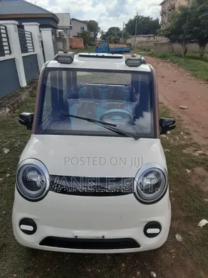 Mini Mini 2025 White