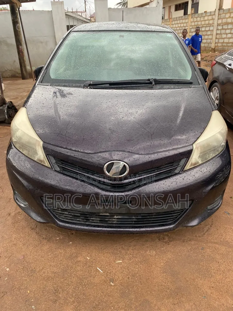 Toyota Vitz 2013 Black