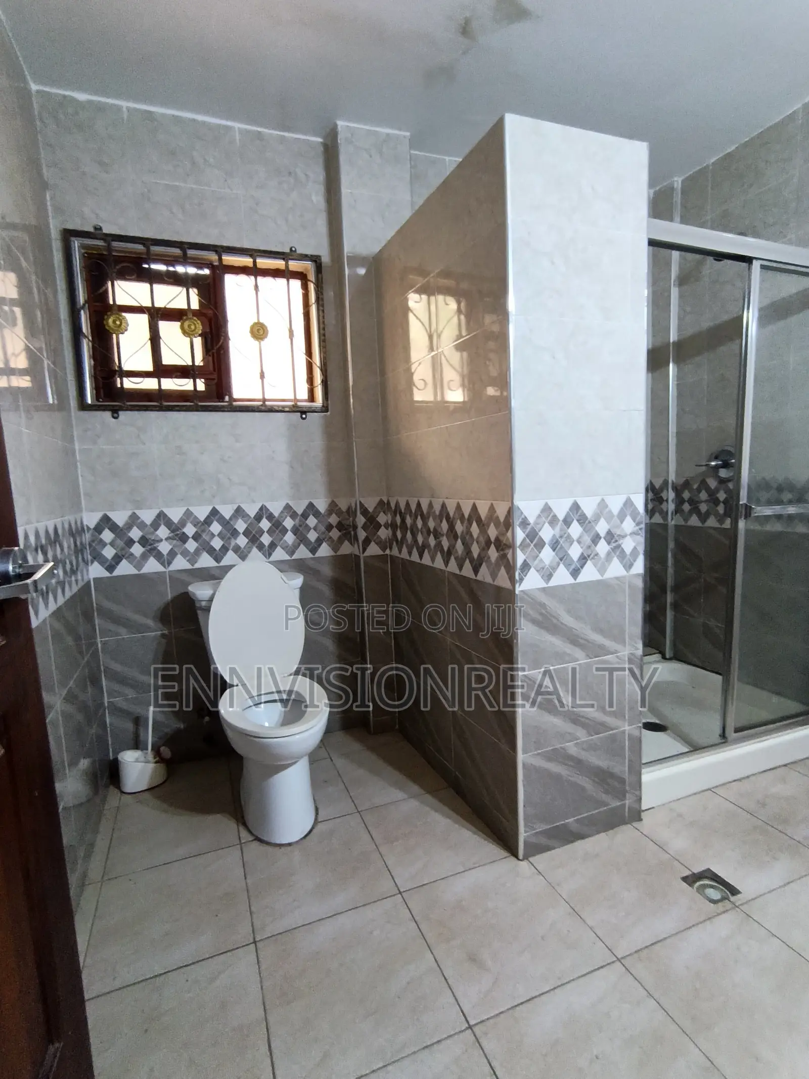 4bdrm Apartment in Accra Metropolitan for rent