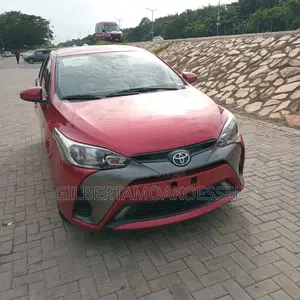 Toyota Yaris 2017 Red
