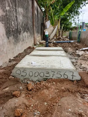 Installation Masters of Biodigester Biogas Biofil Manhole Toilet