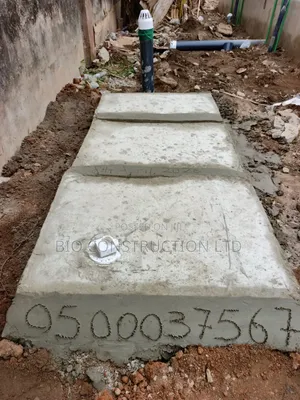 Installation Masters of Biodigester Biogas Biofil Manhole Toilet
