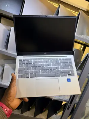 Laptop HP 14-dq1088wm 8GB Intel Core i3 SSD 256GB