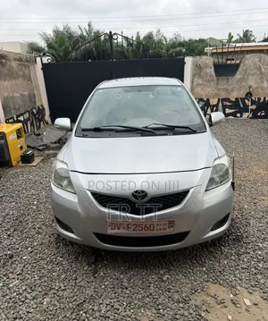 Toyota Belta 2013 Silver