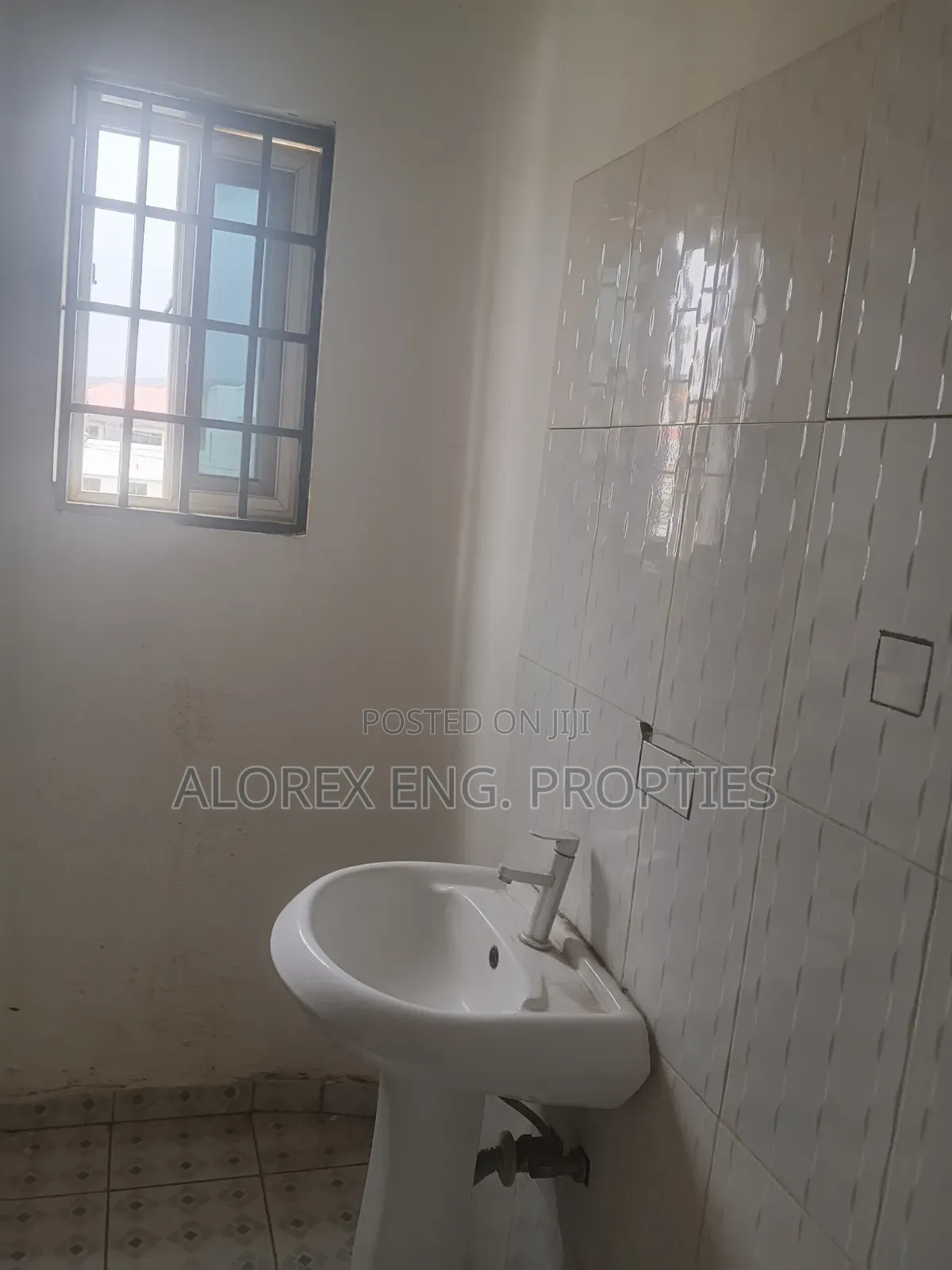 1bdrm Apartment in Tipper J, Oyarifa, Ghana Flag for rent