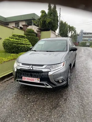 Mitsubishi Outlander 2020 Gray