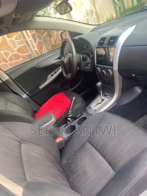 Toyota Corolla 2013 Gray