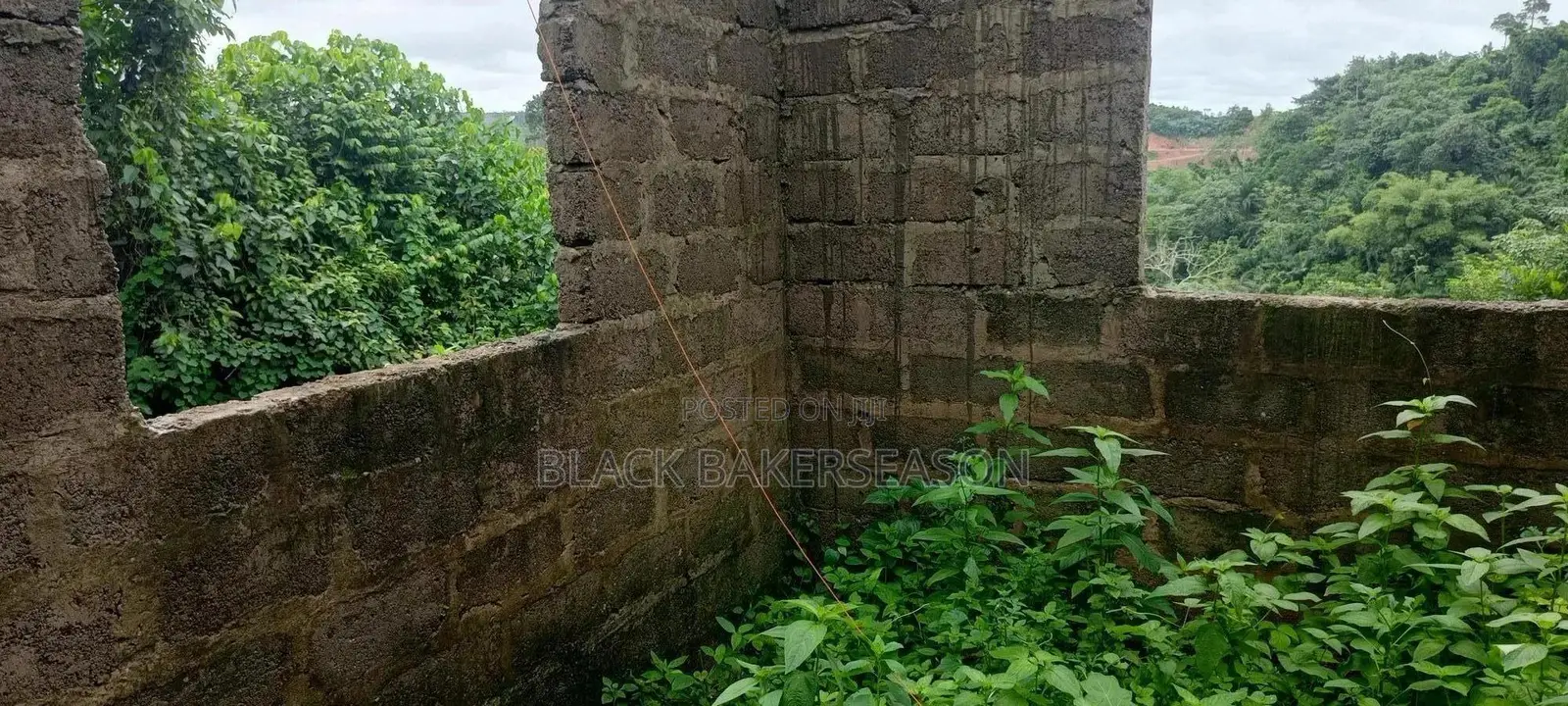 2bdrm Room & Parlour in Tarkwa Nsuaem for sale