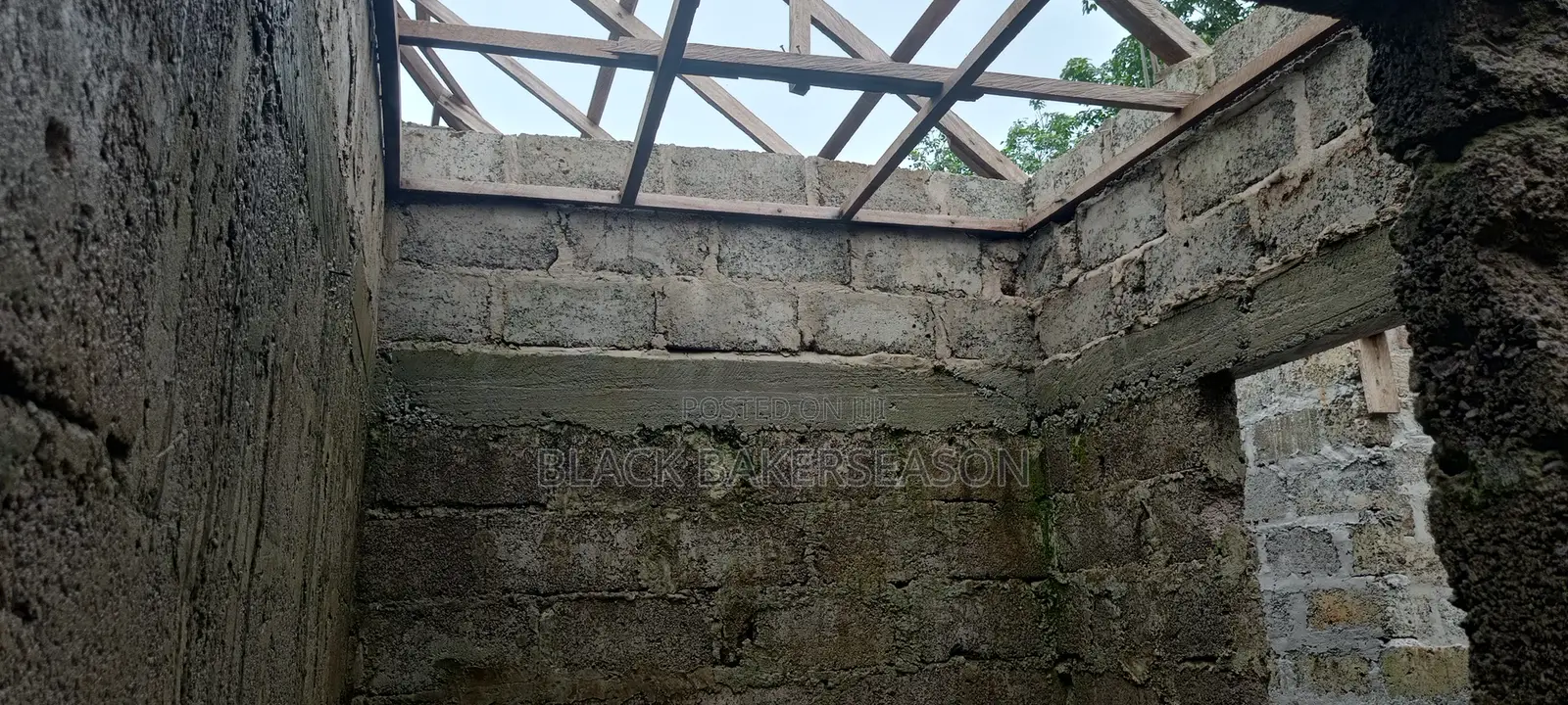 2bdrm Room & Parlour in Tarkwa Nsuaem for sale