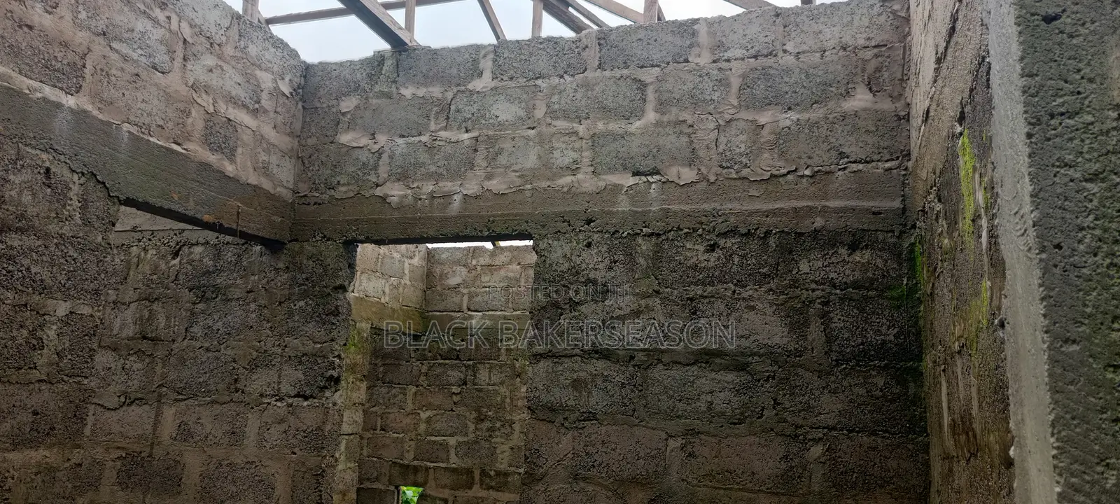 2bdrm Room & Parlour in Tarkwa Nsuaem for sale