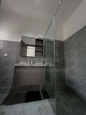 3bdrm Duplex in East Legon Trassaco, Boundary Road Area for sale