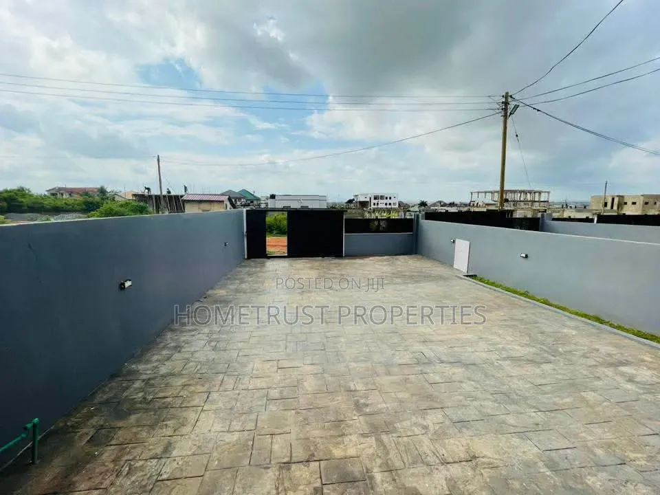 3bdrm Duplex in East Legon Hills, Police Station for sale