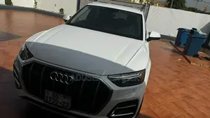 Audi Q5 Premium 2021 White