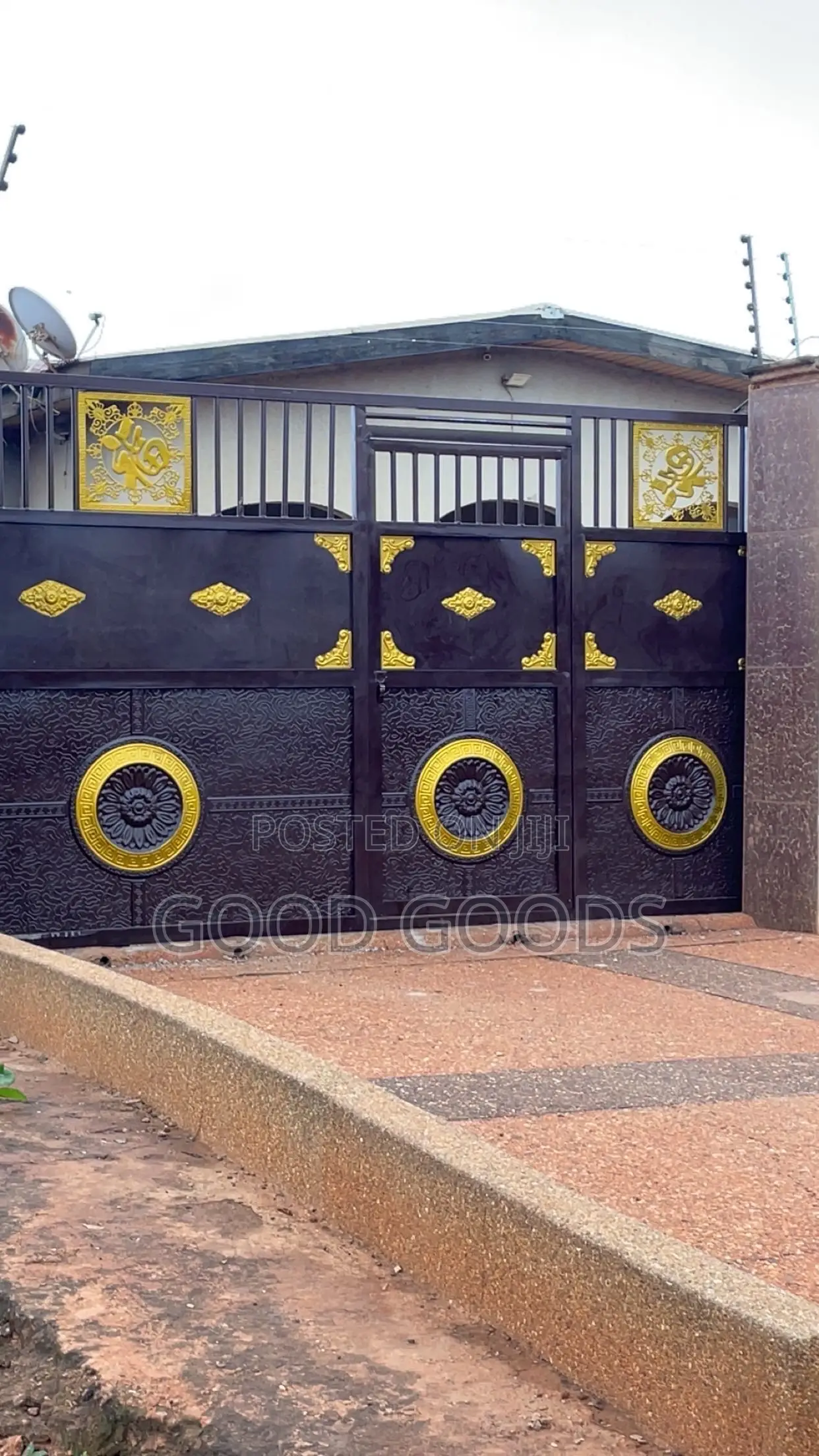 Sliding Gate