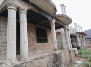 16bdrm House in Brother K Estate, Kumasi Metropolitan for sale