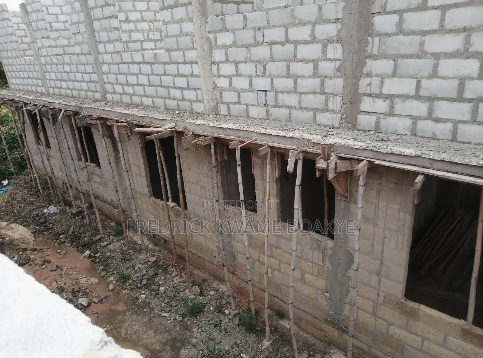 16bdrm House in Brother K Estate, Kumasi Metropolitan for sale