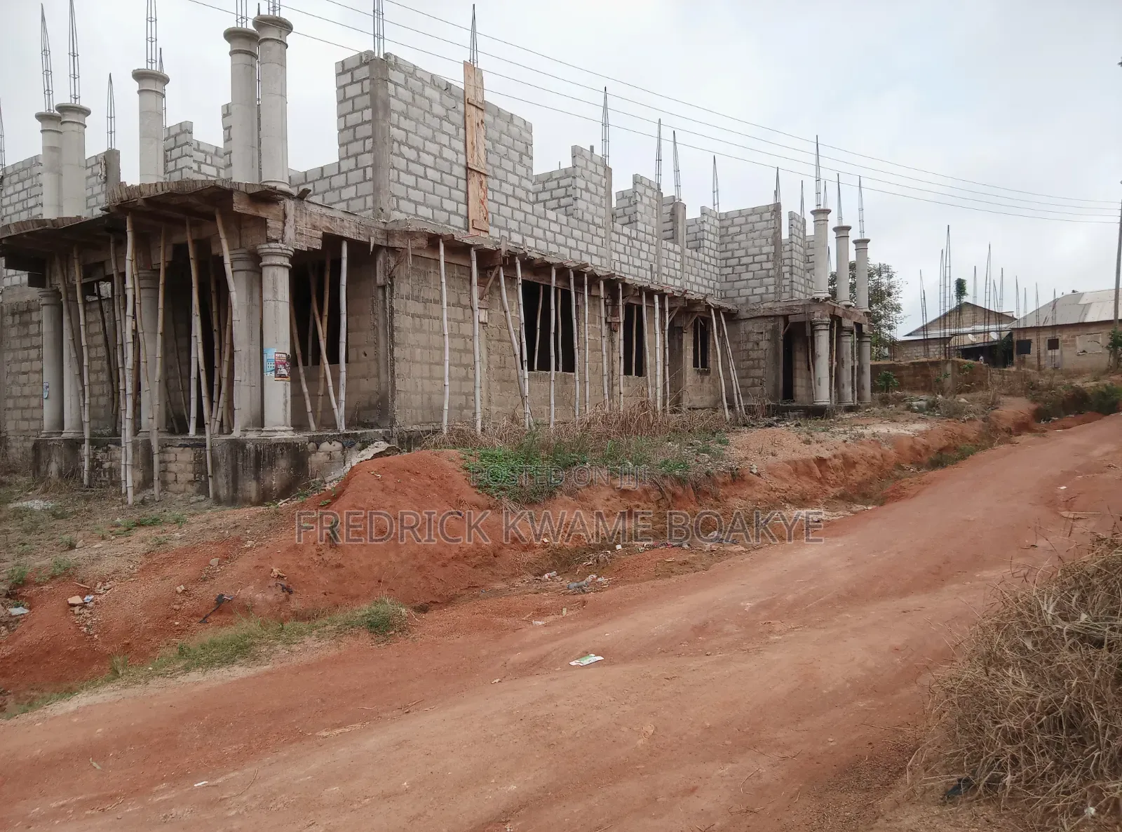 16bdrm House in Brother K Estate, Kumasi Metropolitan for sale