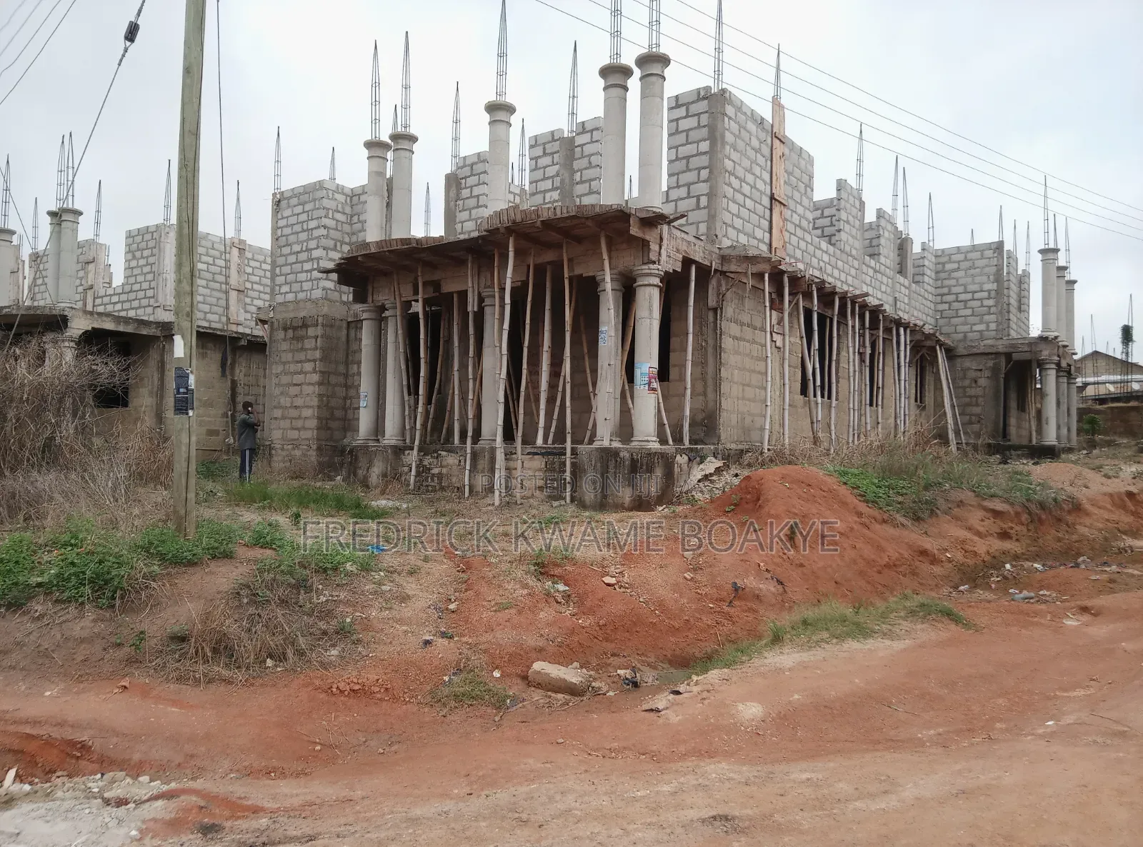 16bdrm House in Brother K Estate, Kumasi Metropolitan for sale