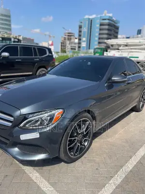 Mercedes-Benz C300 2017 Black