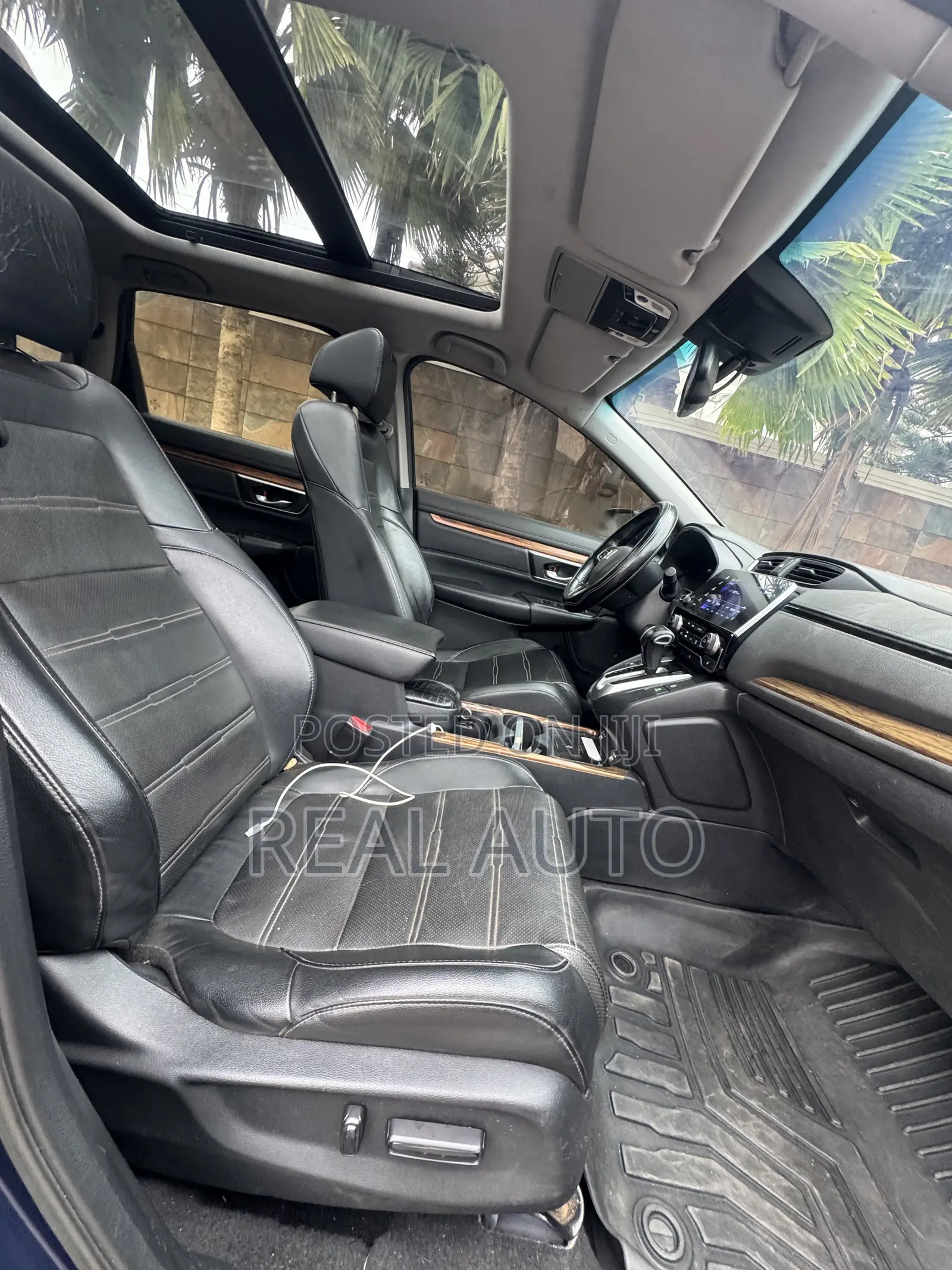 Honda CR-V Touring AWD 2020 Blue