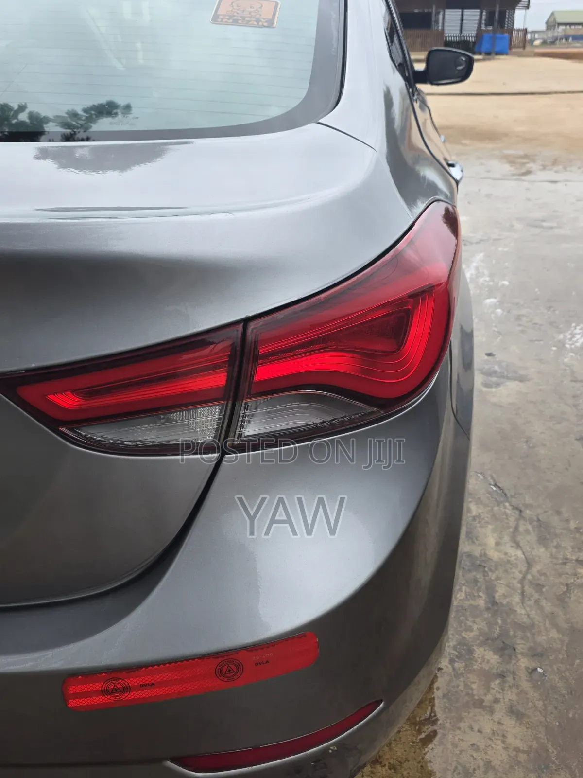 Hyundai Elantra Limited 4dr Sedan (1.8L 4cyl 6A) 2015 Gray