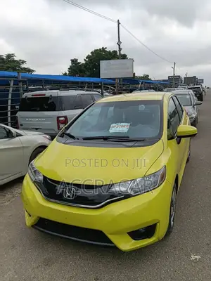 Honda Fit 2015 Yellow