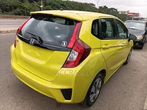 Honda Fit 2015 Yellow