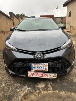 Toyota Corolla LE ECO w/Package 1 4dr Sedan (1.8L 4cyl CVT) 2017 Gray