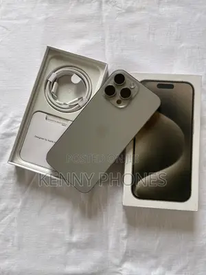 Apple iPhone 15 Pro Max 256 GB Silver