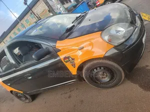 Toyota Yaris 2010 Black