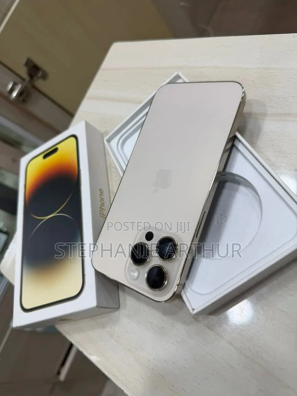 Apple iPhone 14 Pro Max 256 GB Gold