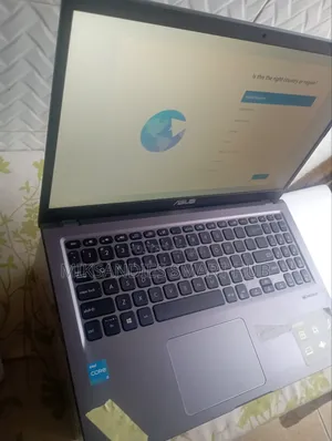 Laptop Asus UX51VZ 8GB Intel Core i3 SSD 256GB