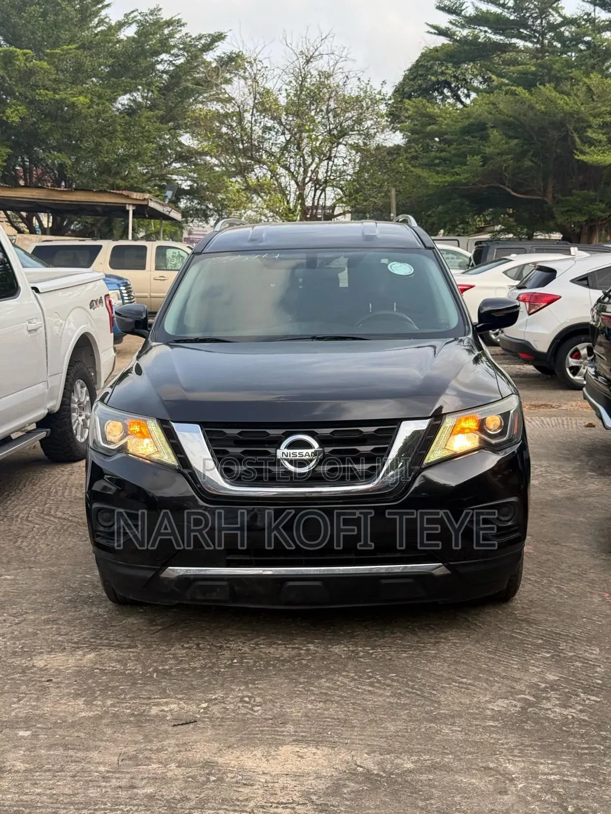 Nissan Pathfinder 2017 Black