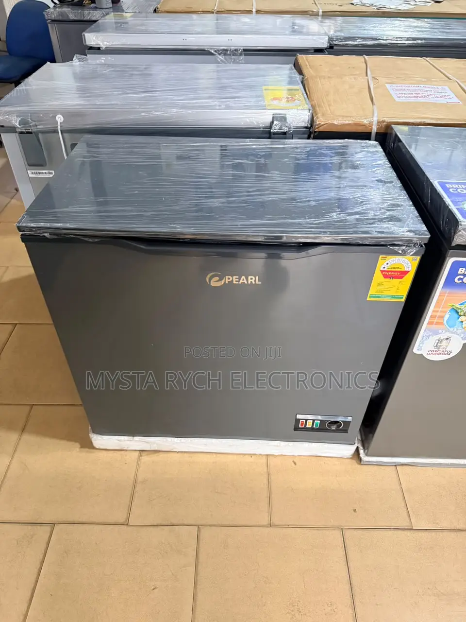 Pearl 188lts Freezer