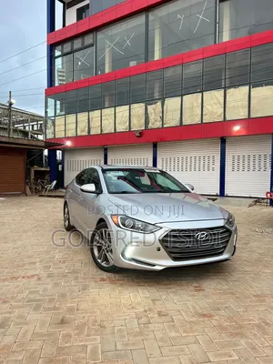 Hyundai Elantra 2017 Silver