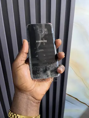 New Samsung Galaxy S7 32 GB Black