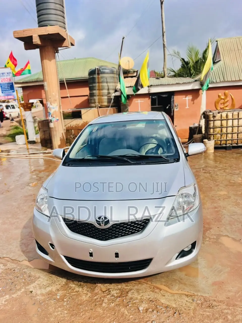 Toyota Belta 2012 Silver