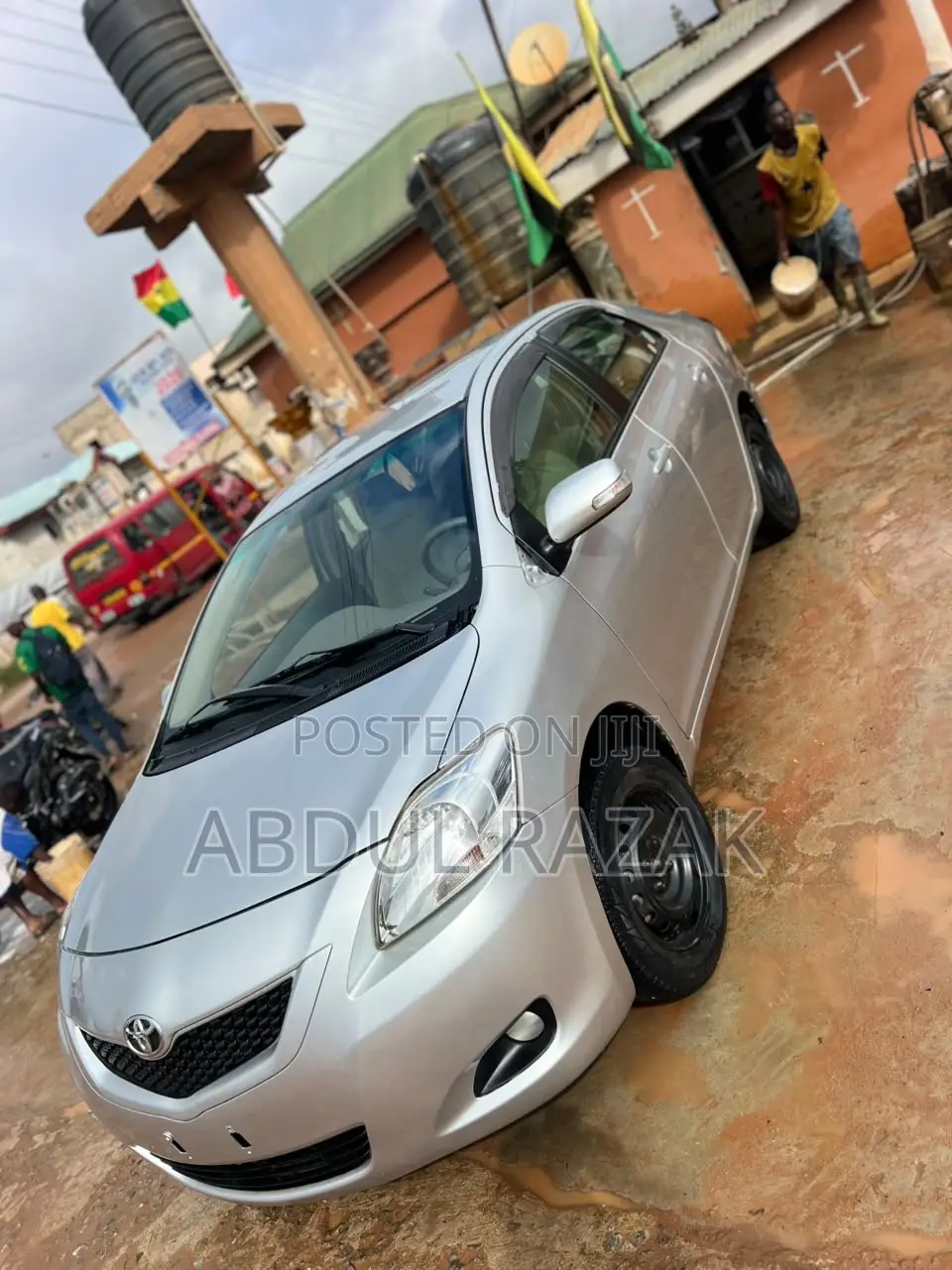 Toyota Belta 2012 Silver