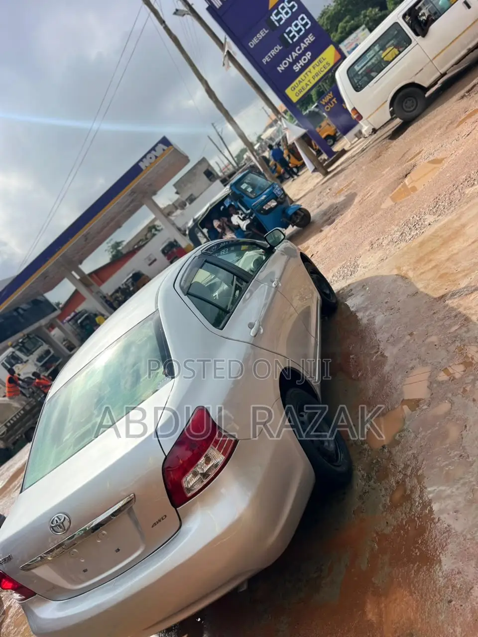 Toyota Belta 2012 Silver