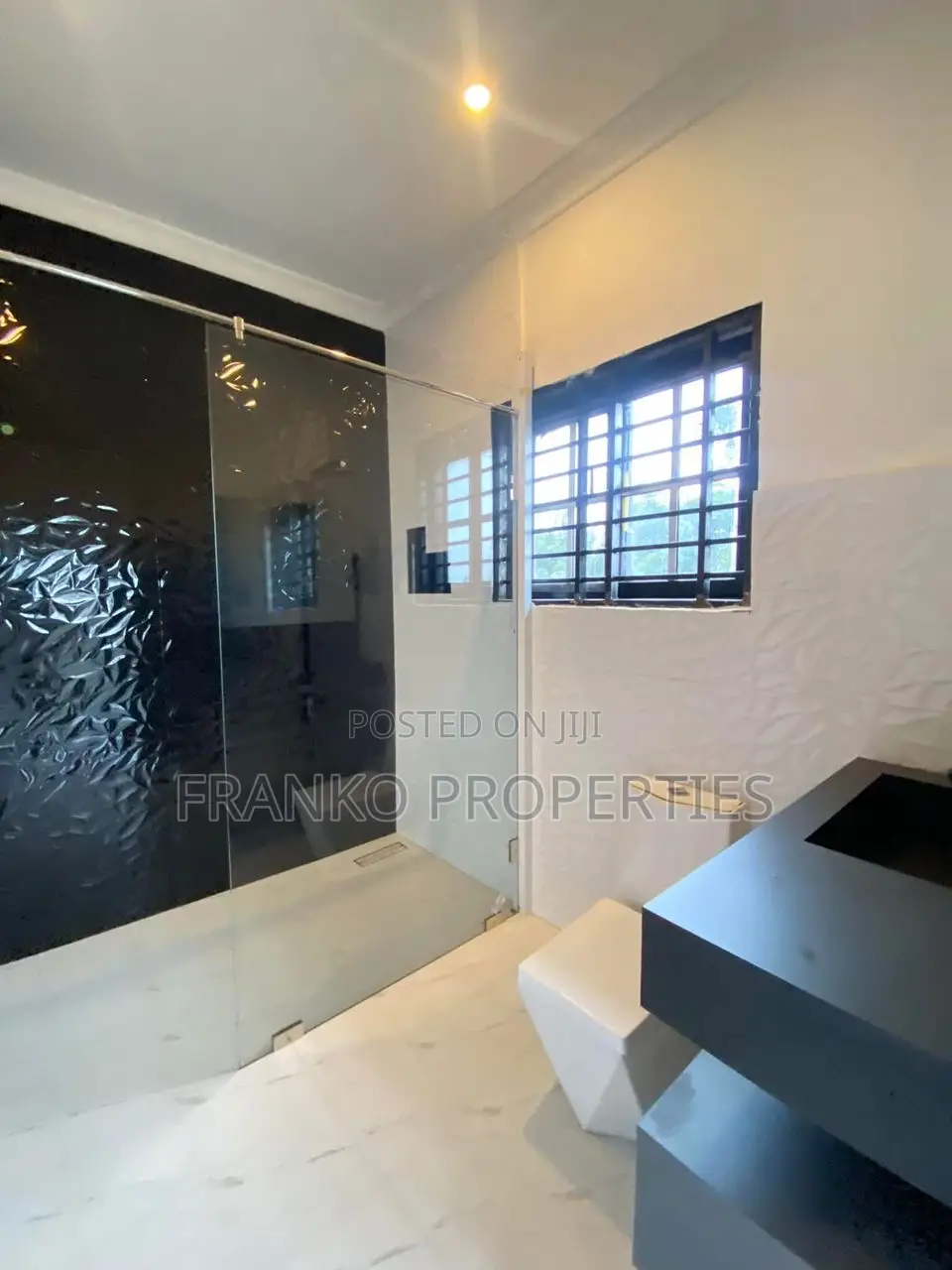 3bdrm Apartment in Franko Properties, Pentecost for rent