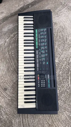 Yamaha PSR-150 Is a 61-Key Electronic Keyboard