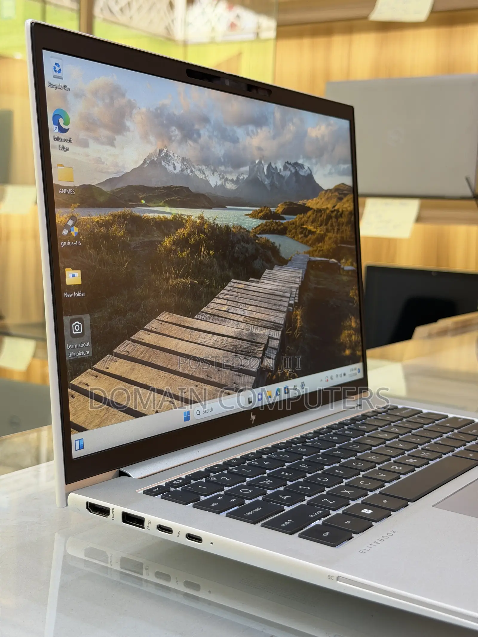 Laptop HP EliteBook 845 G11 16GB AMD Ryzen 5 SSD 256GB