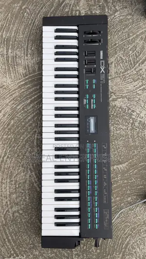 Vintage Yamaha DX21 Programmable Algorithm Synthesizer 61 Keys.