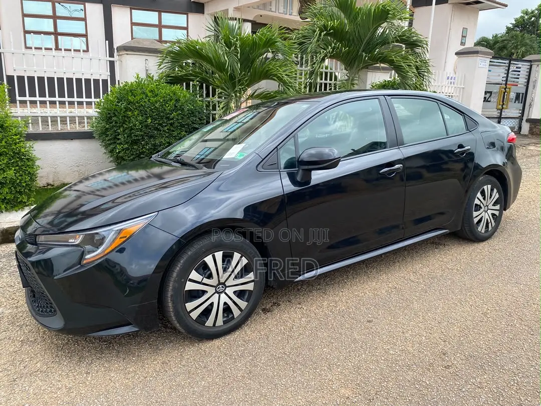 Toyota Corolla LE 2021 Black